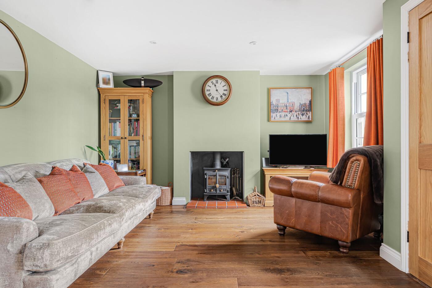 3 bed property in Bix, Henley-On-Thames